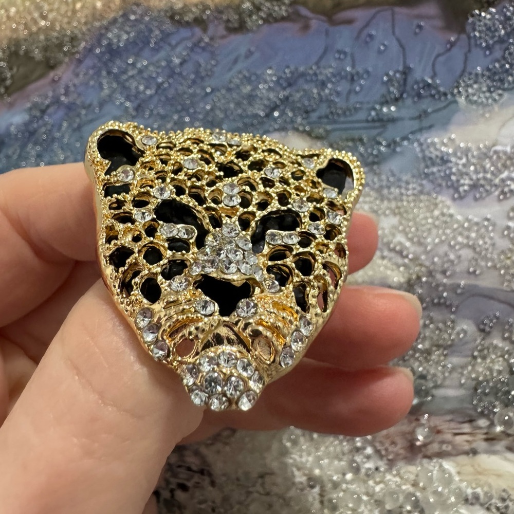 Leopard Cheetah Brooch Pin - Picture 2 of 5